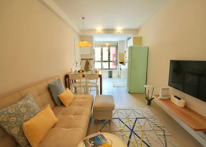 Minimalist Canteras Apartment Las Palmas / Gran Canaria